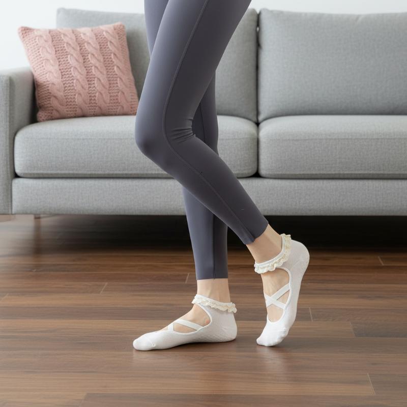 Pilates & Yoga Unleashed International Academy Yonkers - 1Pairs Cute Lacework Pilates Socks Princess