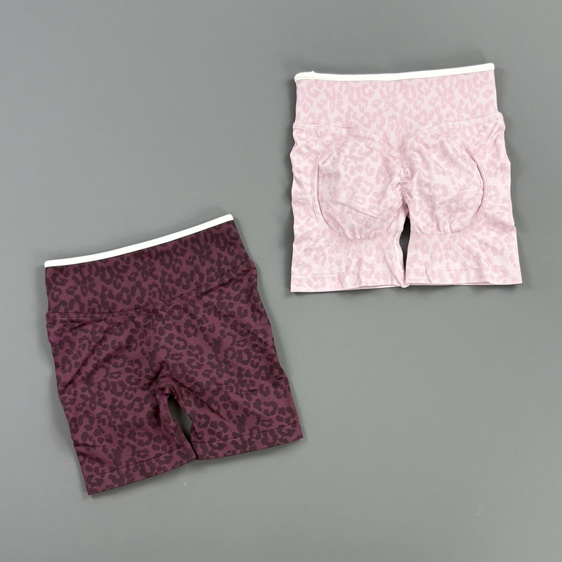 HISTELLO Gym Shorts Leopard Pr - огляд і ціна Pilates Yoga Workout